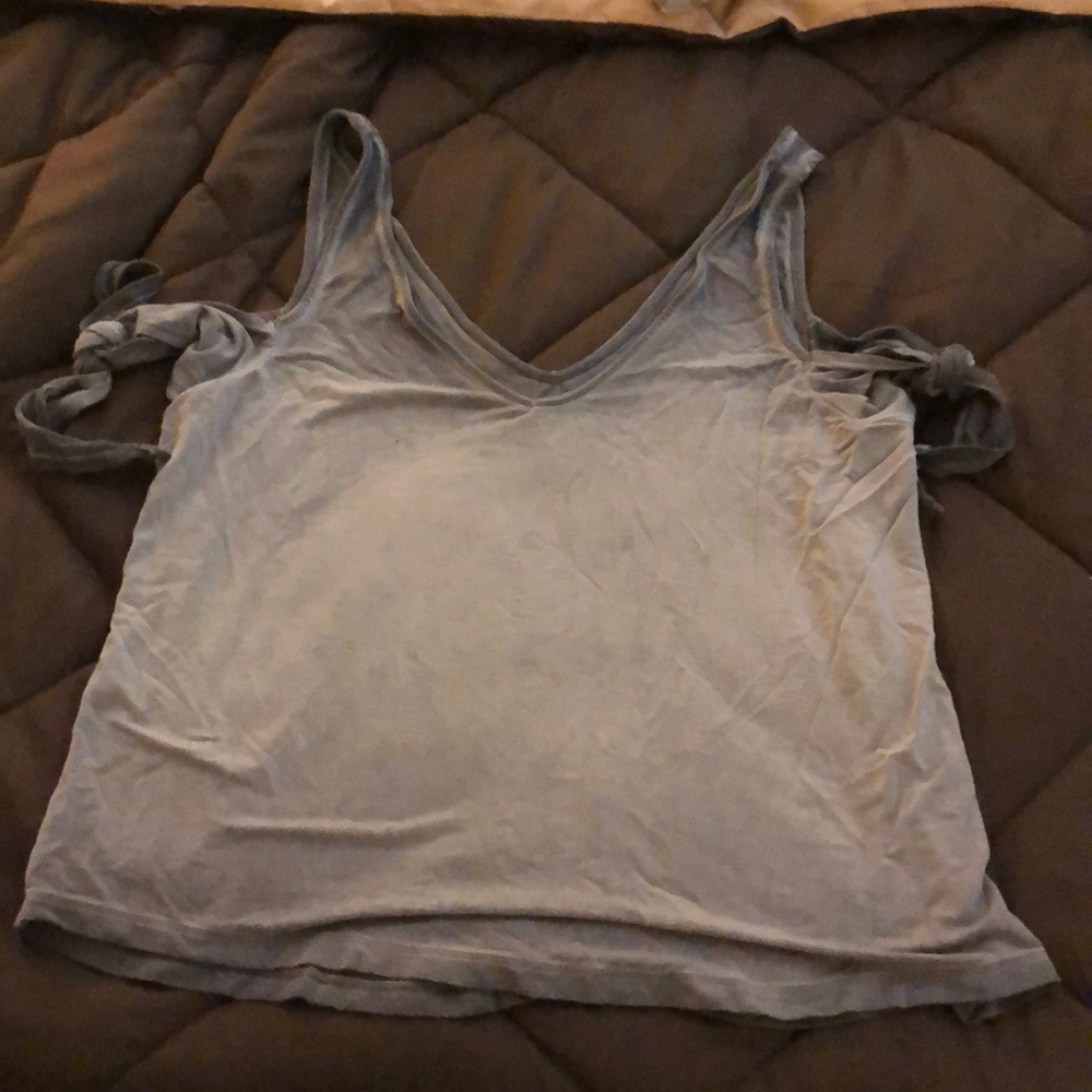 American Eagle cold shoulder top